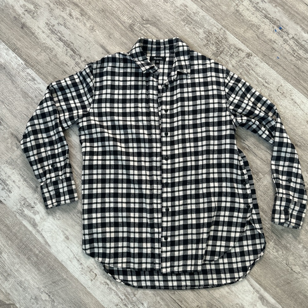 Madewell Black and White Button Down Shirt